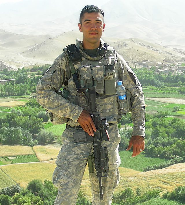 Roger Hill - Captain of Dog Company